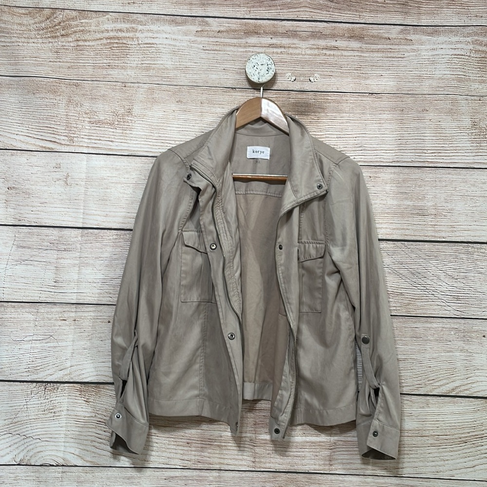 Korye Large Cargo Tan Zip Up Jacket
